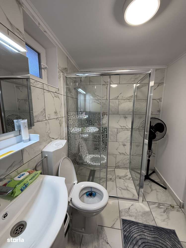 Casa 5 camere, foișor , garaj și teren 800mp cu toate utilitățile! - Imagine principală: 2/20