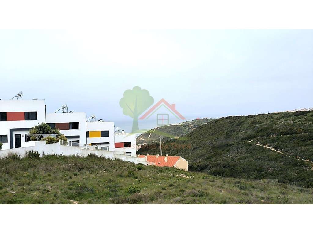 Quintinha para reconstruir com vista mar-1