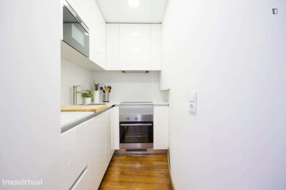 Apartamento com 1 quartos - localizado em São Nicolau Porto - Grande imagem: 5/9