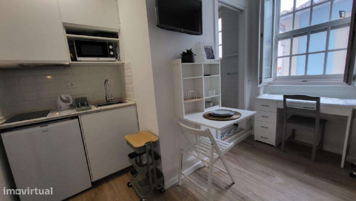 Estúdio - localizado em Baixa Coimbra - Grande imagem: 4/6