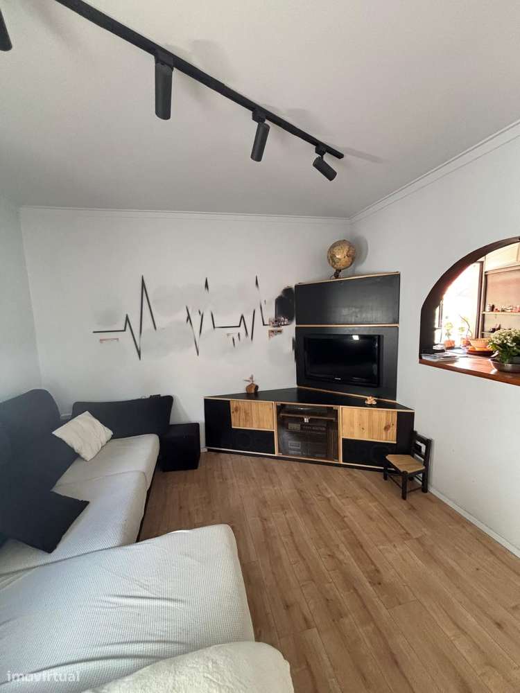 T3 RC Grande Terraço, Jardim, Fogão Lenha e Churrasqueira-16