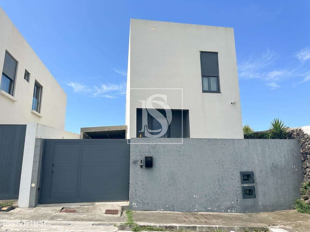 Moradia Isolada T3 Venda em Fenais da Luz,Ponta Delgada-22