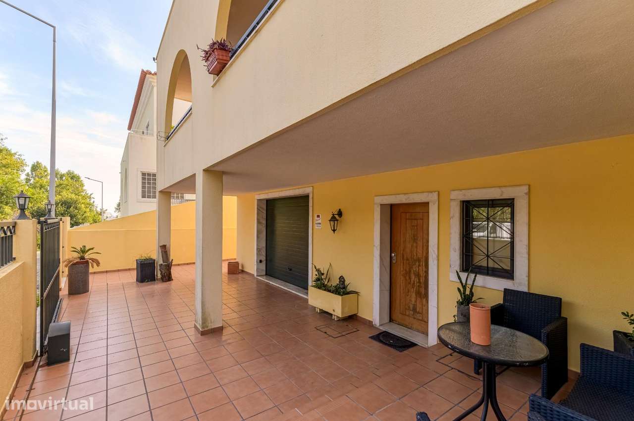 MORADIA ISOLADA T5 NA PÓVOA DE SANTA IRIA-27