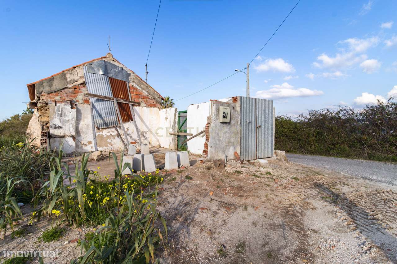 Moradia Antiga para Restauro | Cabreiros – Salir de Matos | Caldas da-8