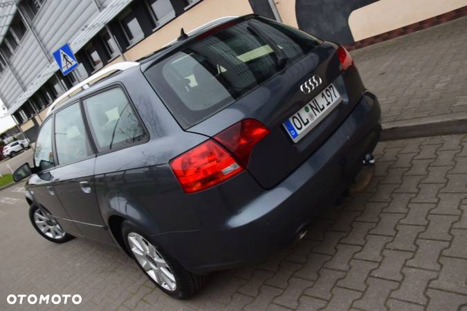 Audi A4 Avant 2.5 TDI - 17