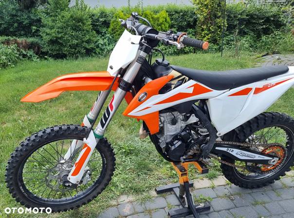 KTM SXF - 9