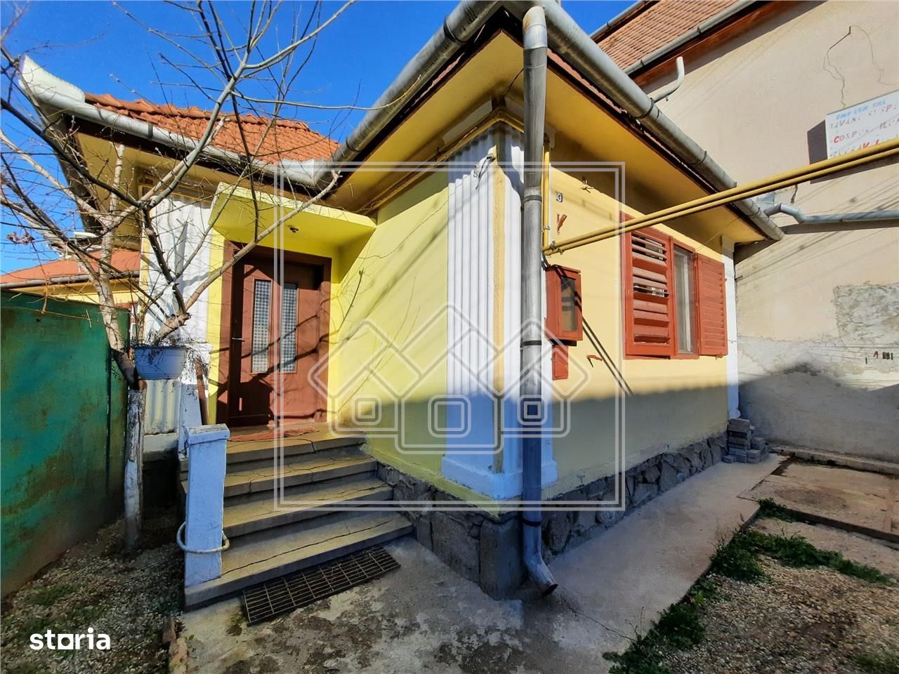 Casa in Piata Cluj, teren mare, ideal investitie