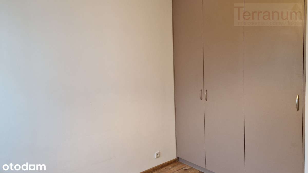 3 pokoje z miejscem postojowym Garażowa-9