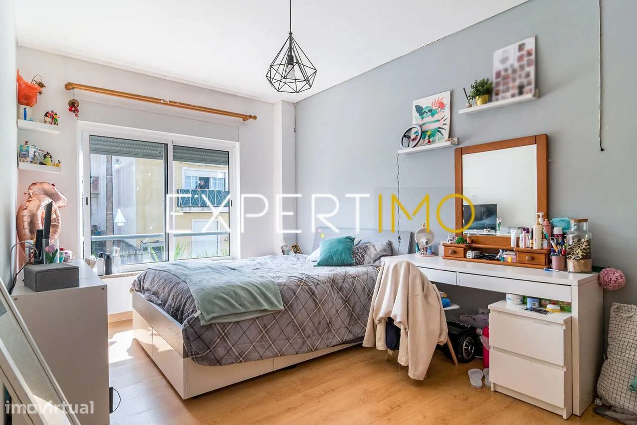 Apartamento T3, com 3 lugares de parqueamento a 10 minutos Lisboa -...-17