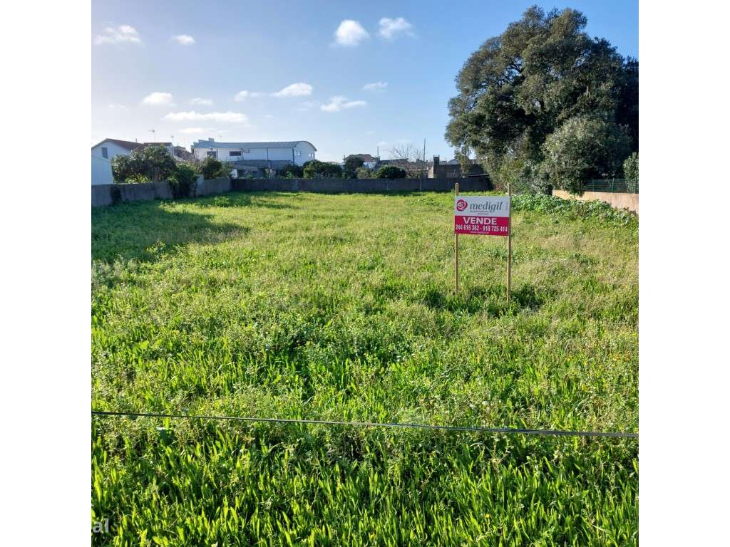Terreno urbano com viabilidade de construção numa zona calma de Car... - Grande imagem: 4/4