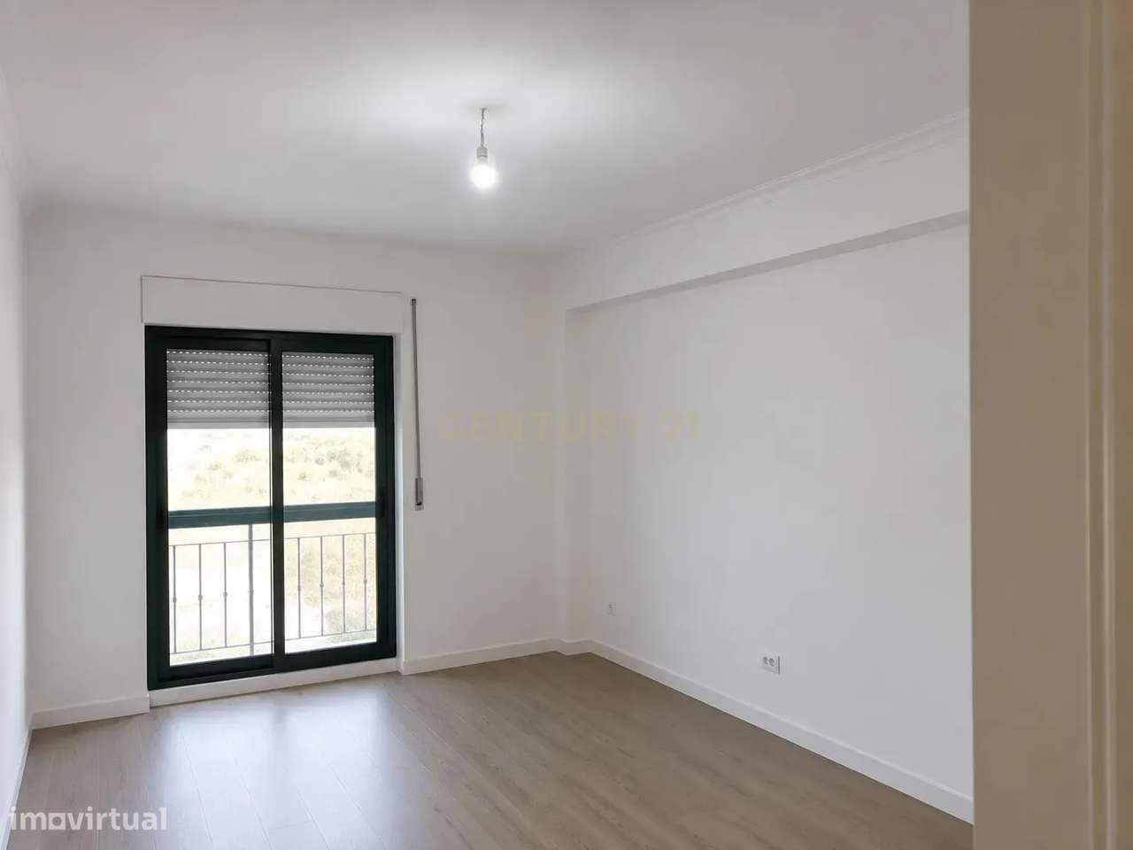 Apartamento T2 Remodelado | Massamá Norte-10
