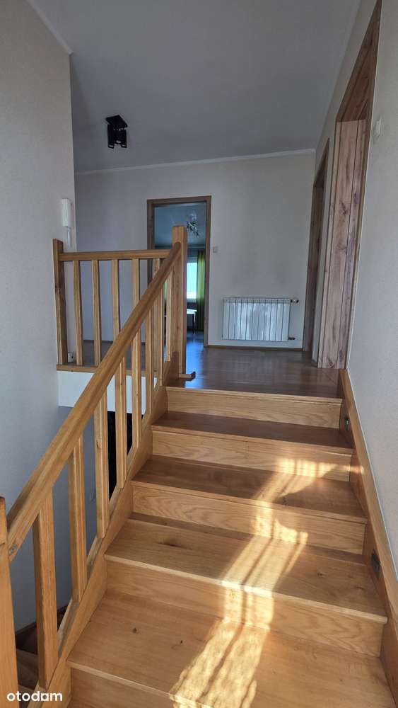 Dom w spokojnej lokalizacji, do wprowadzenia.-9