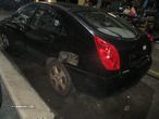 Carro MOT: QG18DE  CXVEL: RS5F70A NISSAN PRIMERA 4 2002 1.8I 115CV 5P PRETO GASOLINA - 2