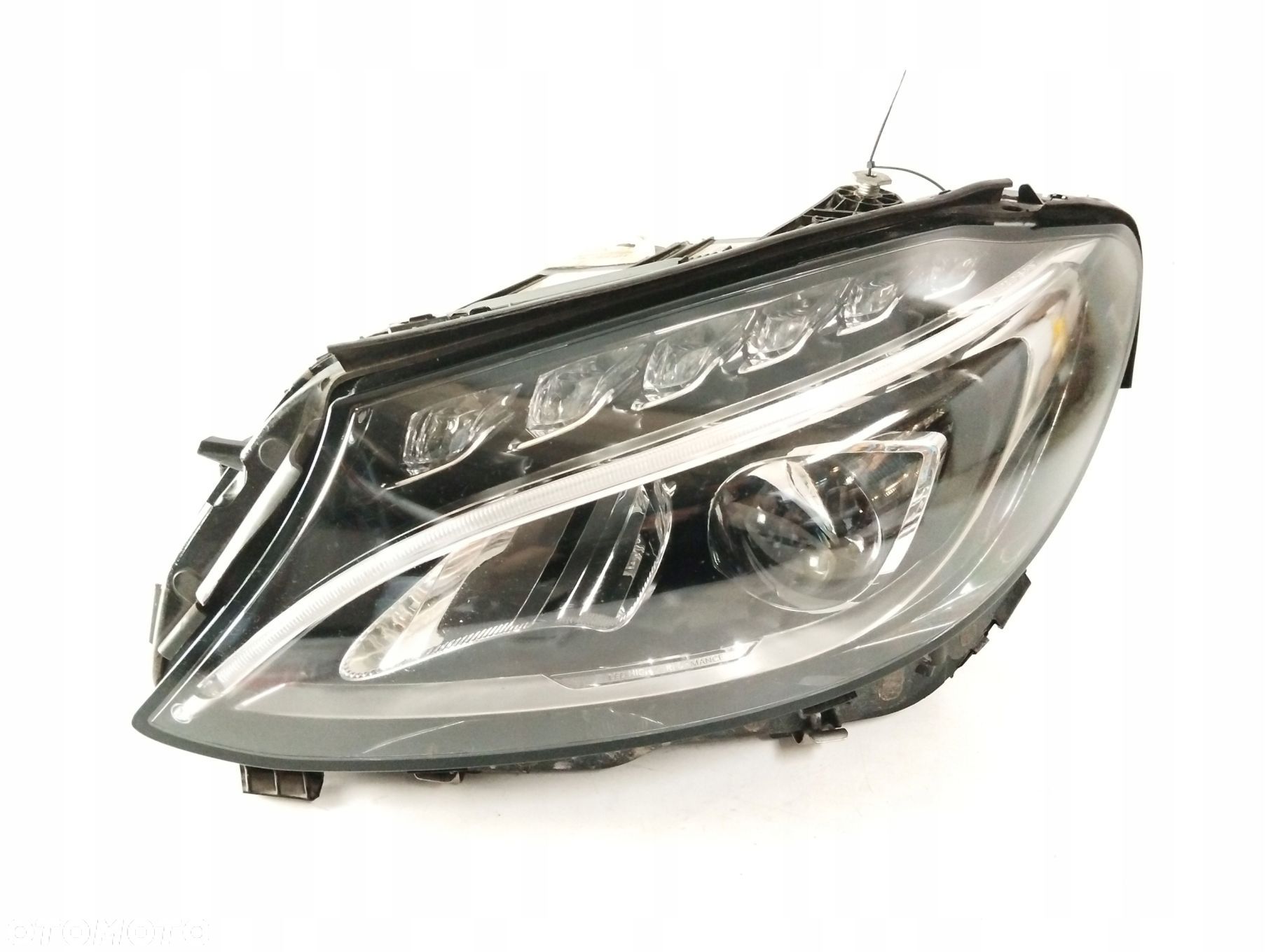 LAMPA REFLEKTOR LEWY PRZÓD LED HIGH PERFORMANCE MERCEDES C W205 UK - 1