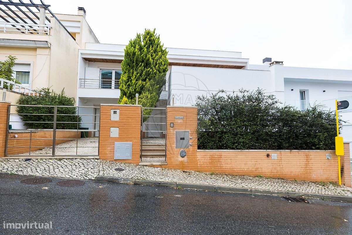 Moradia T5 para venda-45