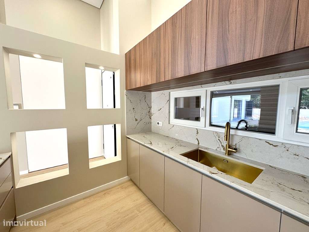 Moradia Isolada T3+1 a venda com piscina no Pinhal do General - Grande imagem: 1/60