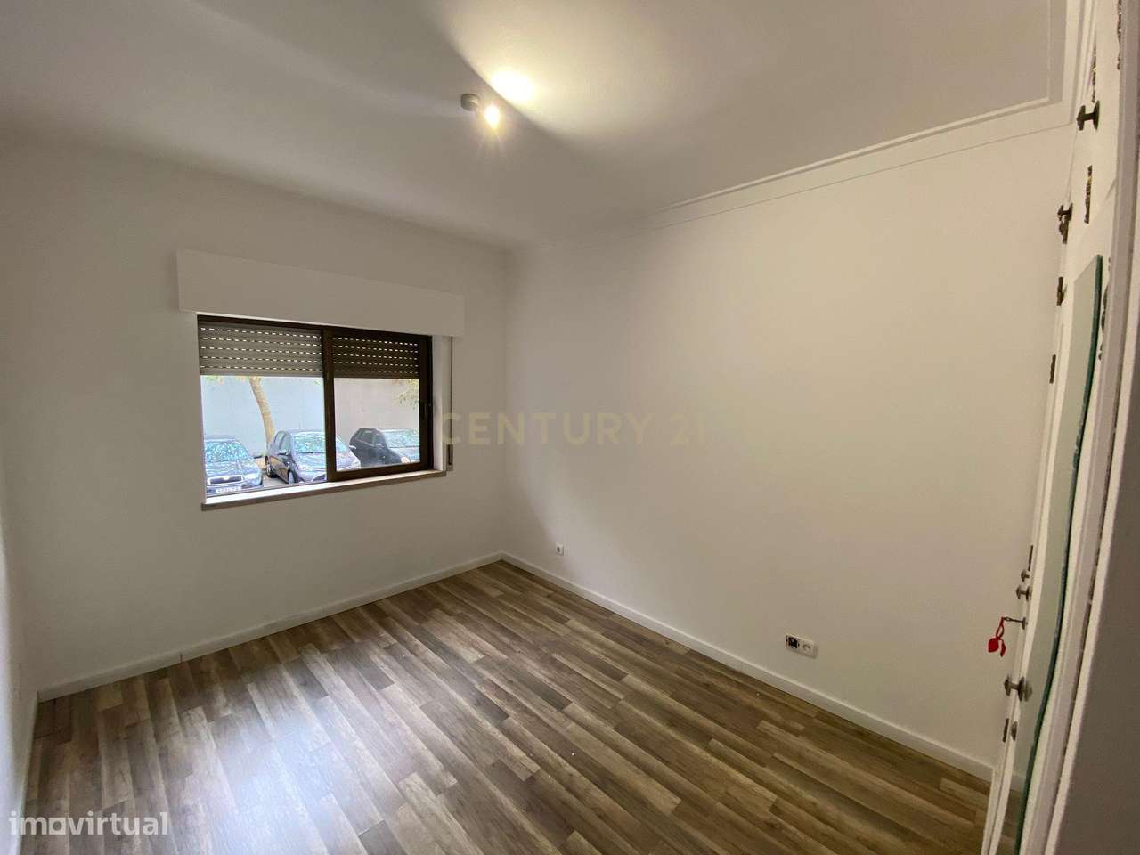 Apartamento T2 no Feijó com Varanda - Grande imagem: 4/18