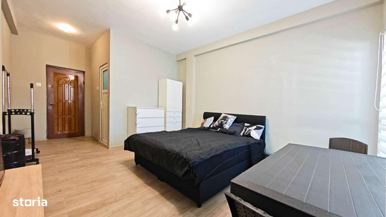 Spatiu comercial si locuinta deasupra- Statiunea Neptun- Investitie Li-1