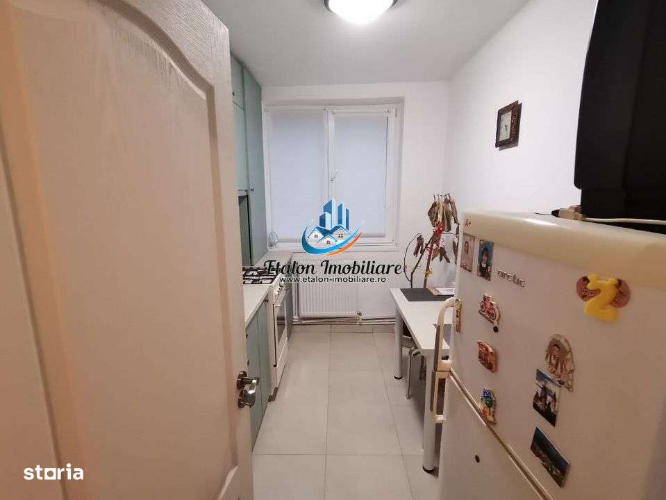 Apartament 2 camere semidecomandat, etaj 3 bloc cu lift, Darmanesti - Imagine principală: 5/5