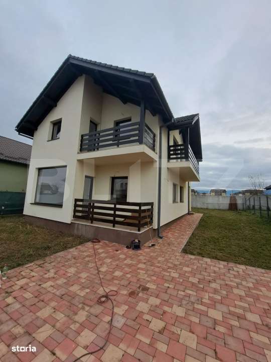 Casa moderna cu priveliste spectaculoasa spre Postavaru si acces rapid - Imagine principală: 2/13