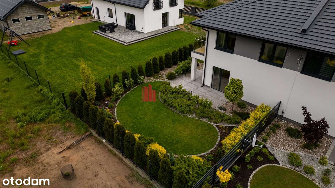 Nowoczesny dom w zabudowie bliźniaczej w Cekanowi-8