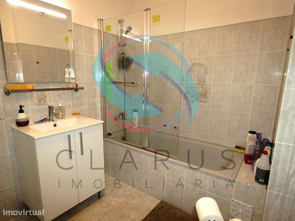 APARTAMENTO T2 AMORA/PAIVAS-13