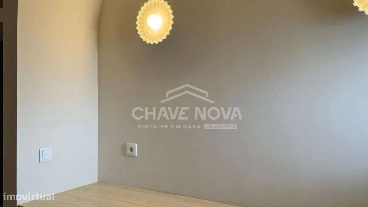 Arrendamento - T2 Renovado - Excelente localização - Grande imagem: 3/19