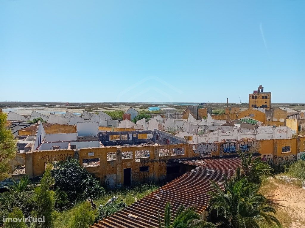 Terreno com grande potencial, junto à Ria Formosa, Faro, ...