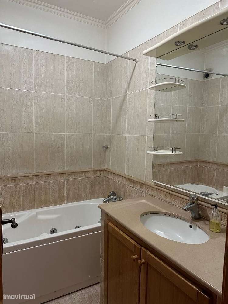 Apartamento T3 - Condominio Rosais de Alapraia-7