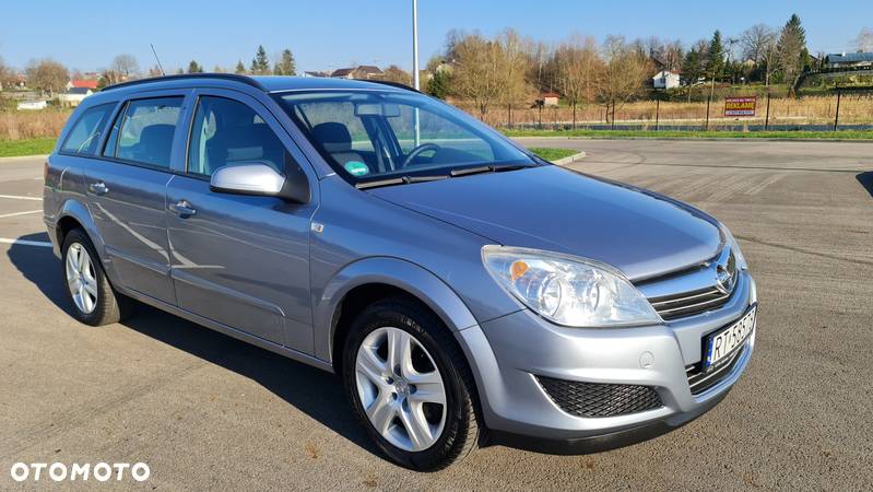 Opel Astra 1.6 Caravan Edition - 1