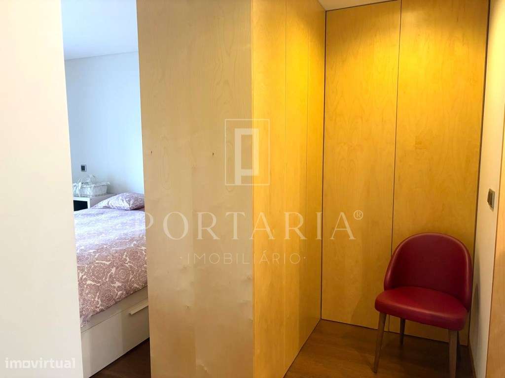Apartamento T4 com terraço e garagem fechada em Aveiro-23