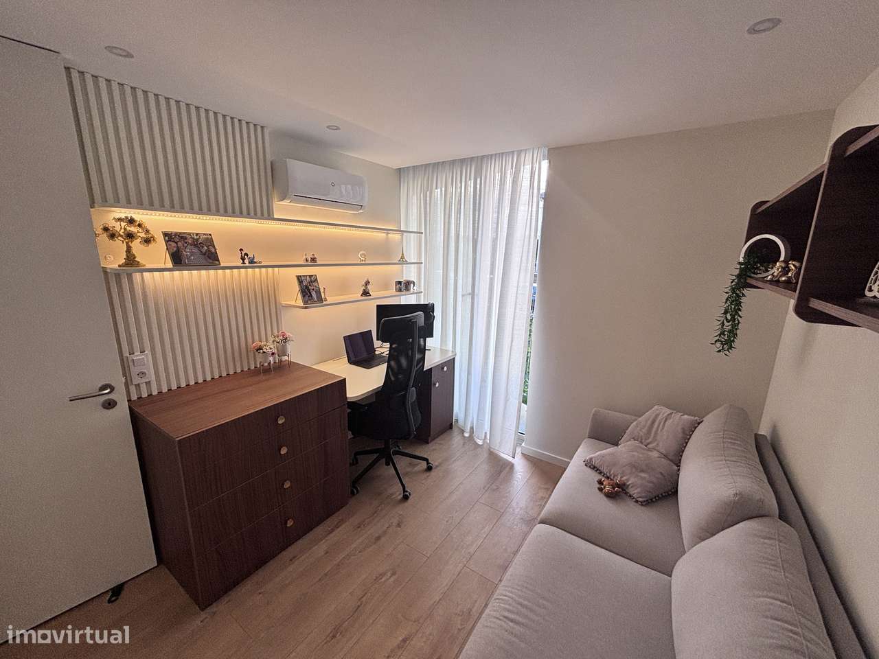 T1+1 com Suíte, 2 Varandas e Garagem — 337.000 €-17