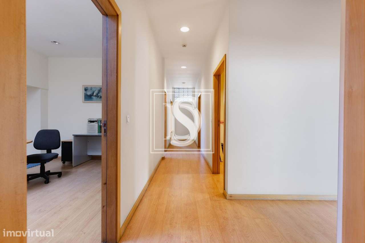 Escritório  em UDF de Barcelos, Vila Boa e Vila Frescainha (São Martin - Grande imagem: 4/15