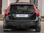 Volvo V60 D2 Summum - 20