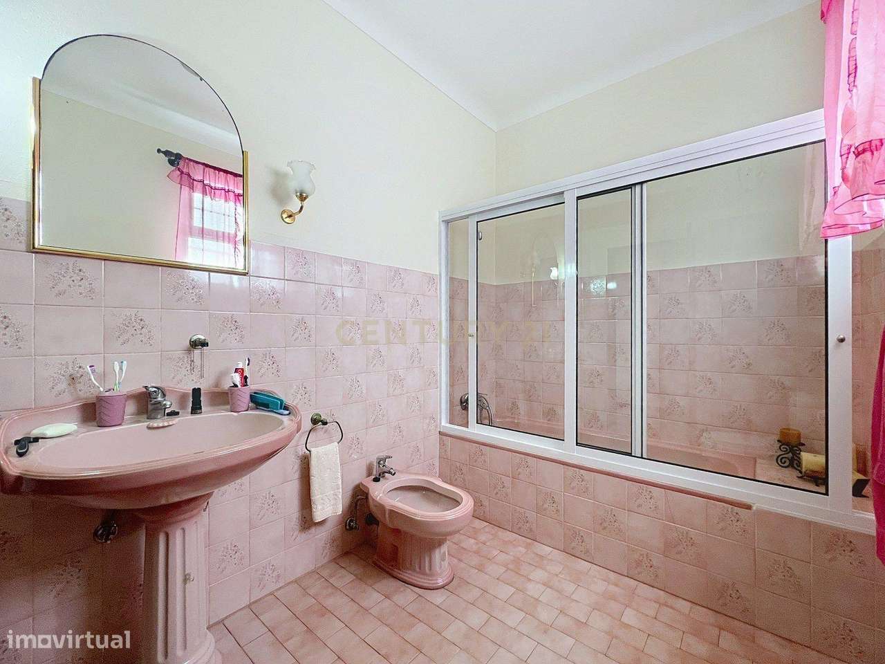 Casa T3 com Vista Mar e Montanha em Povoação, Ilha de São Miguel.-14