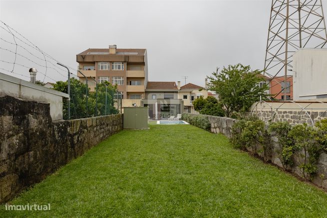 Moradia T3, com jardim e piscina-56