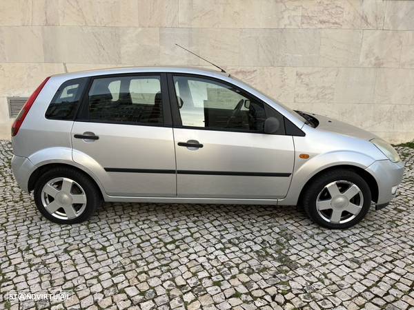 Ford Fiesta 1.25 Trend - 15