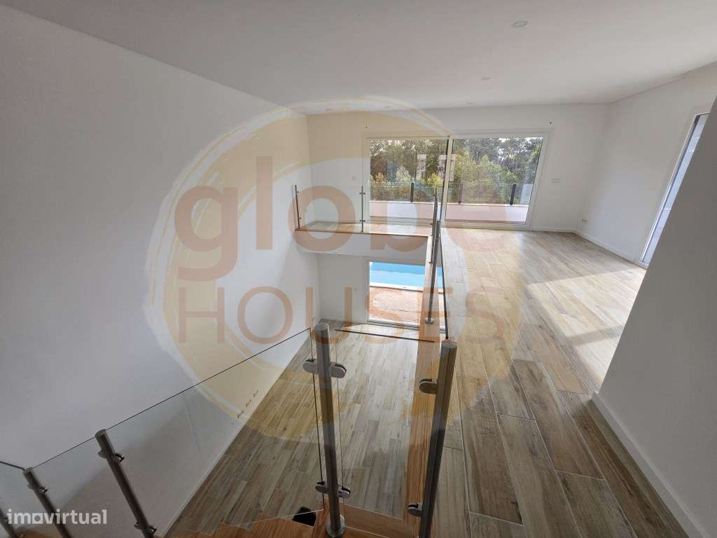 Moradia T3+1 com Piscina e Garagem - Lagoa de Albufeira-7