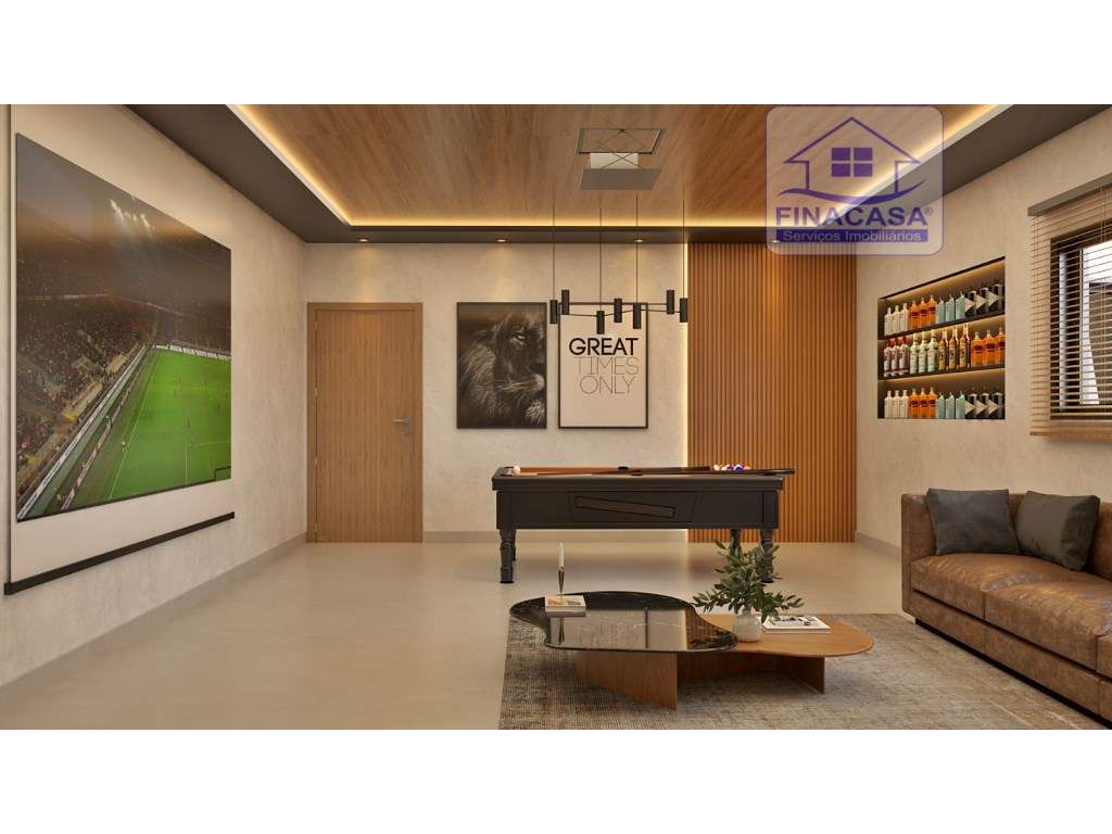 Moradia Isolada em fase de renovação/ remodelação com piscina e jar...-13