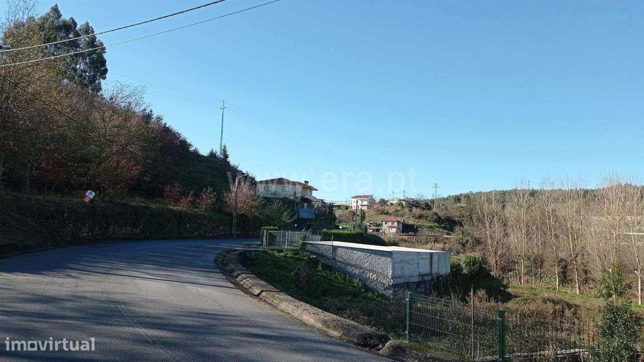 Terreno para construção com 2.576 m2 em Armil - Grande imagem: 4/12
