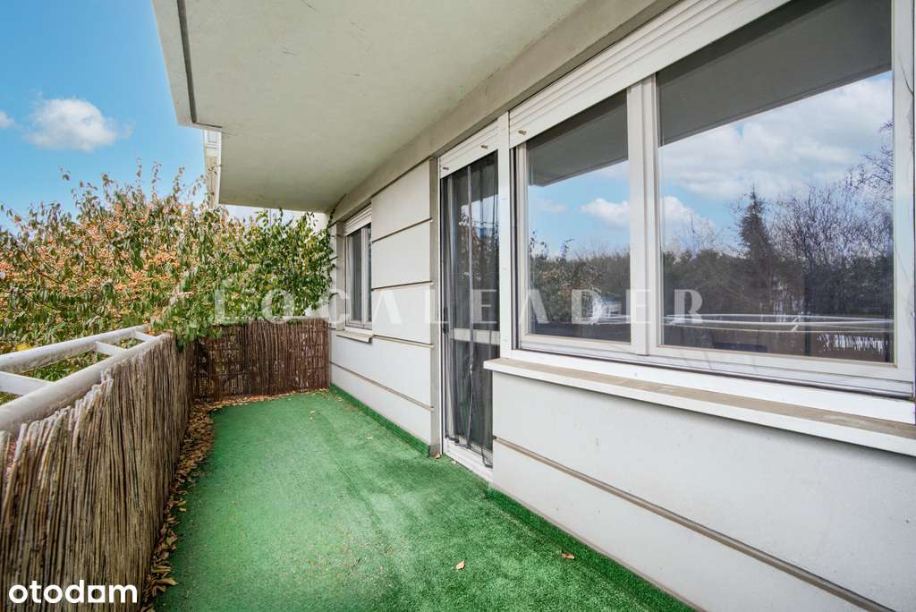 Duże dwupokojowe mieszkanie z balkonem i ogródkiem-3