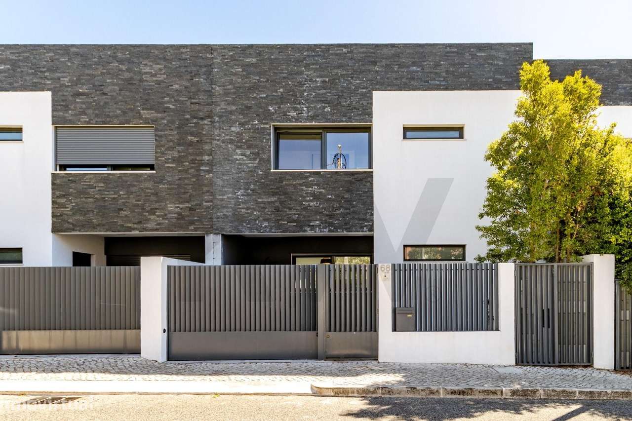 Moradia Contemporânea na Rebelva — Carcavelos: com Jardim e Estacionam-35