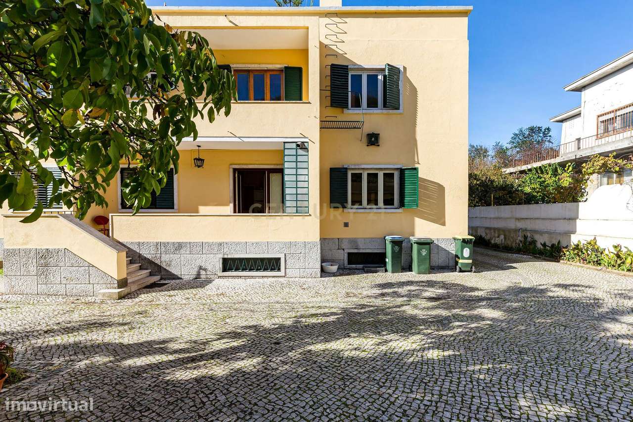 Charmosa Moradia em Alvalade para venda-8