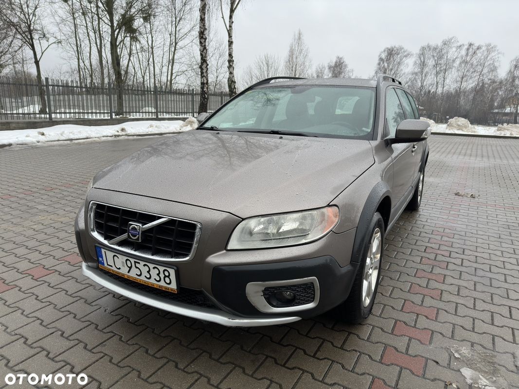 Volvo XC 70 - 1