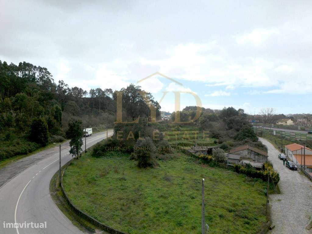 Moradia para restauro Águas Santas - Grande imagem: 3/9