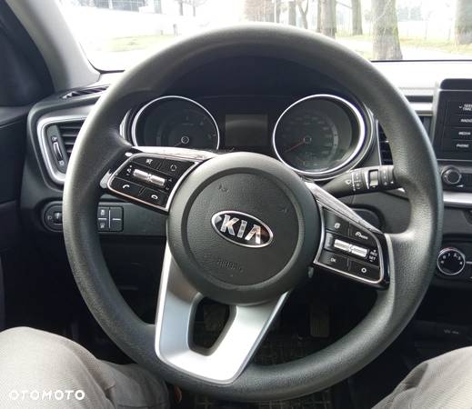 Kia Ceed 1.6 CRDi mHEV M - 8