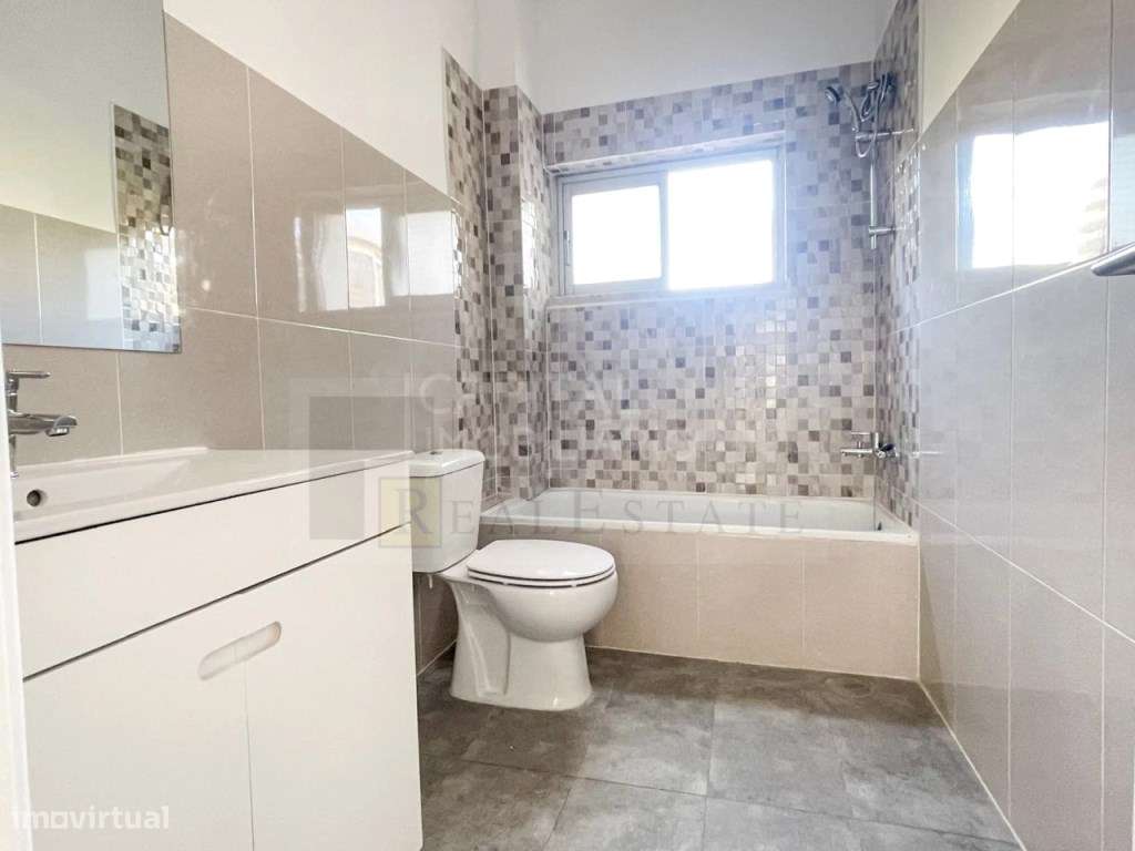 Apartamento T3 totalmente renovado em Setúbal-20
