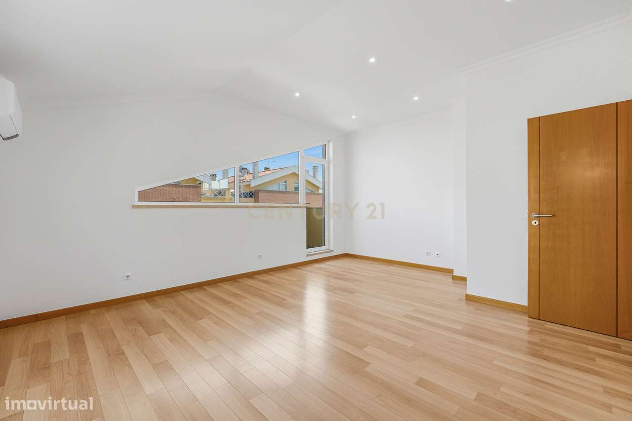 Duplex Exclusivo | 1 Quarto + 3 Suites | Terraços | Vista Panorâmica s-26