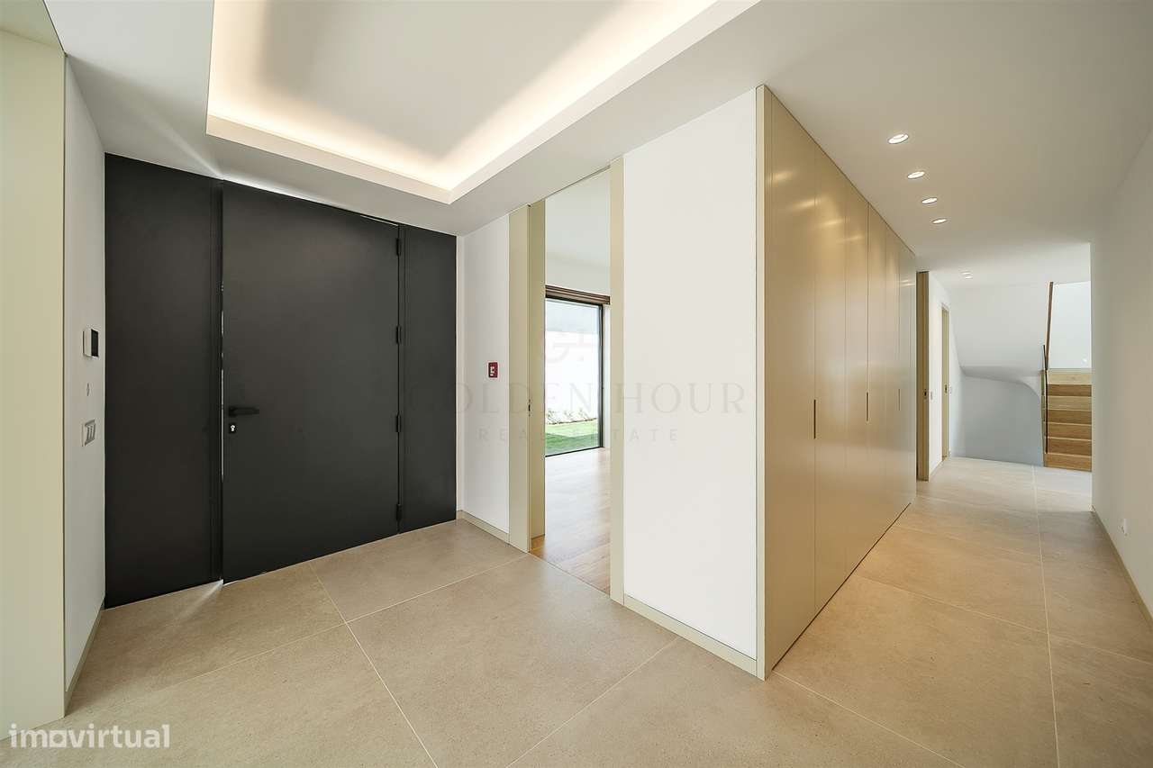 Moradia T4 de Luxo em Canidelo com Vista Mar | Golden Hour Real Estate-48