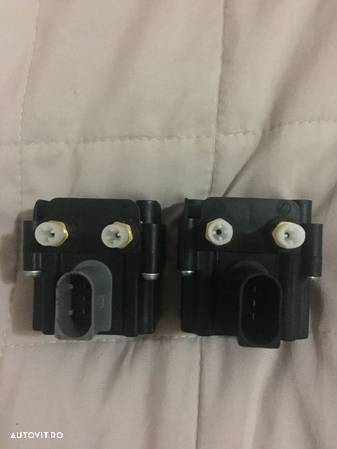 Perna aer bloc valve BMW X5, X6, f11,f15 F07GT Produse NOI - 8